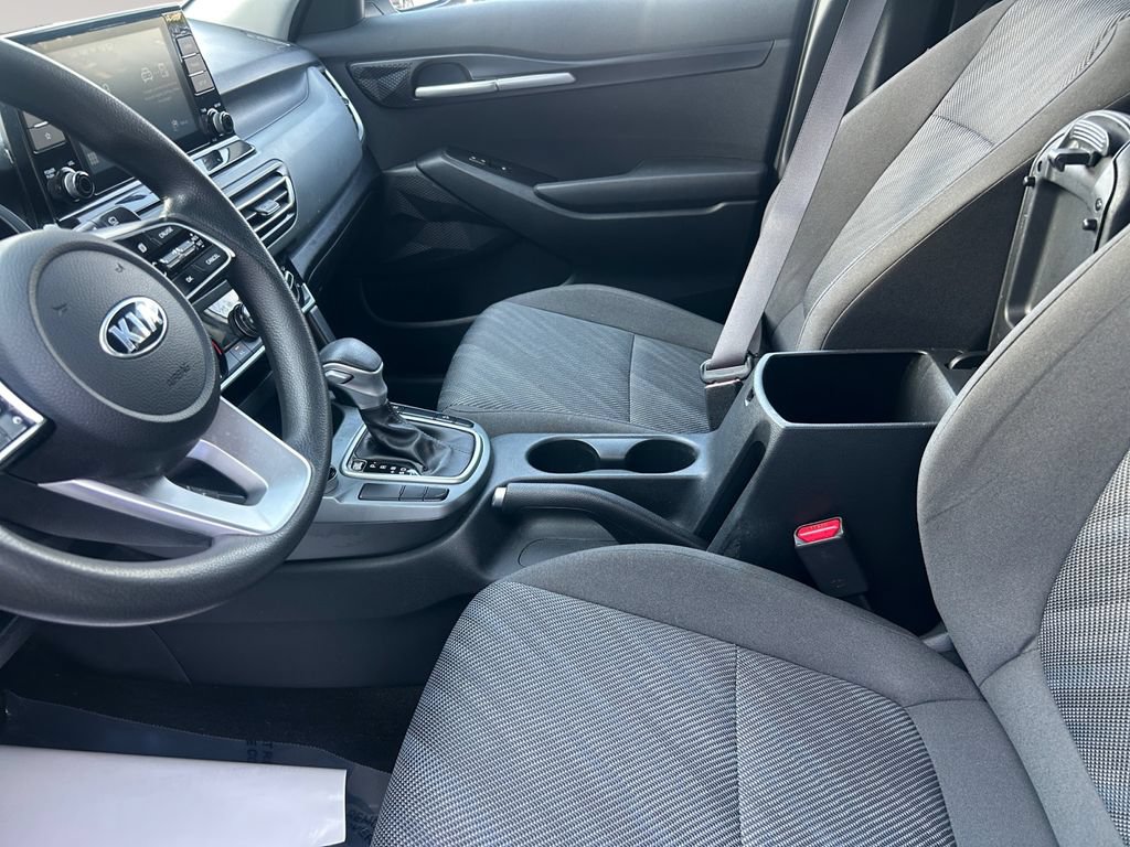 Used 2021 Kia Seltos LX AWD/4WD image 9