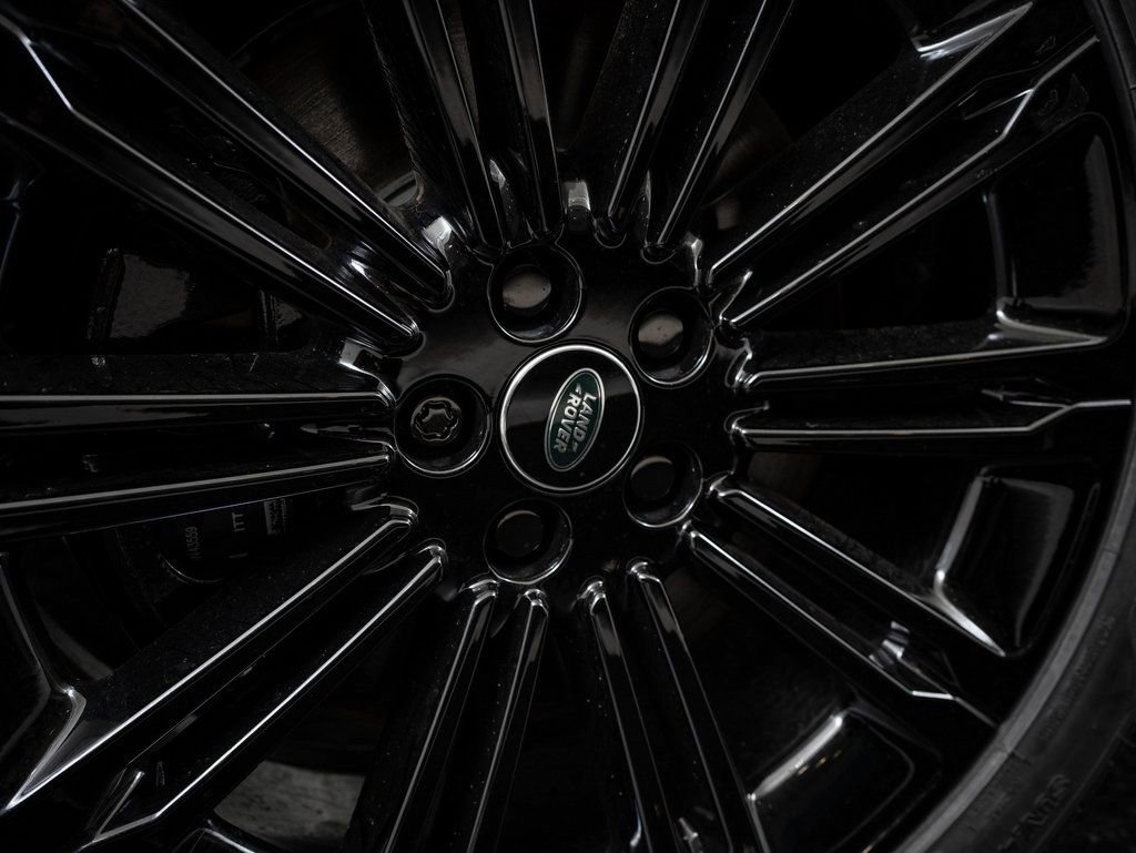 Certified 2026 Land Rover Range Rover Evoque S AWD/4WD image 8