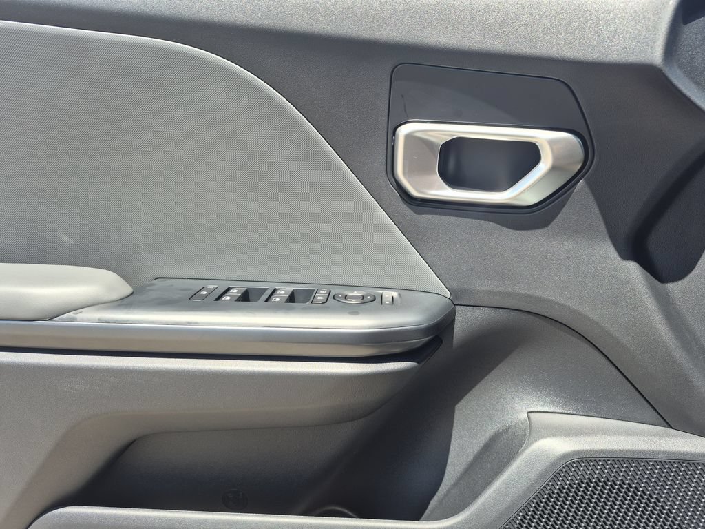 New 2026 Kia K4 FWD image 6