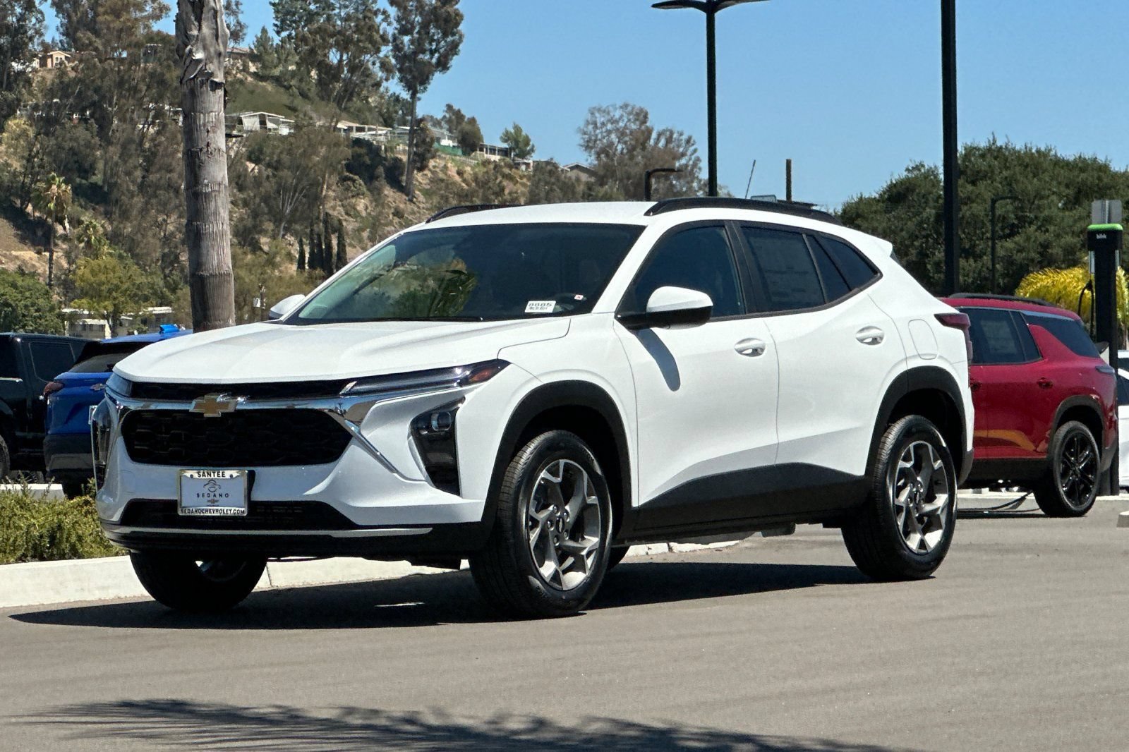 New 2026 Chevrolet Trax LT FWD image 8