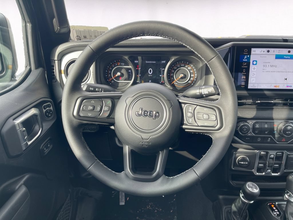 New 2026 Jeep Gladiator Sport AWD/4WD image 12