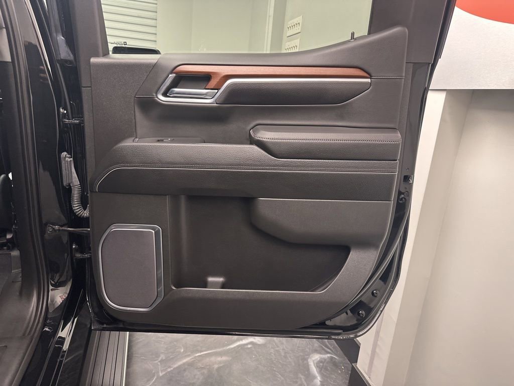Used 2023 GMC Sierra 1500 Denali w/ Denali Reserve Package image 12