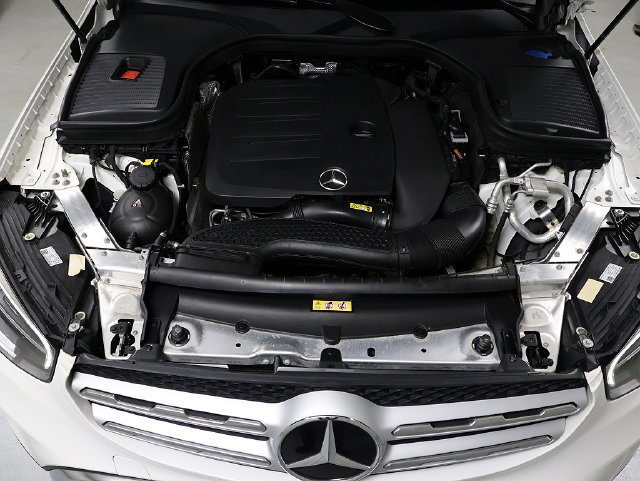 Used 2020 Mercedes-Benz GLC 300 4MATIC image 37