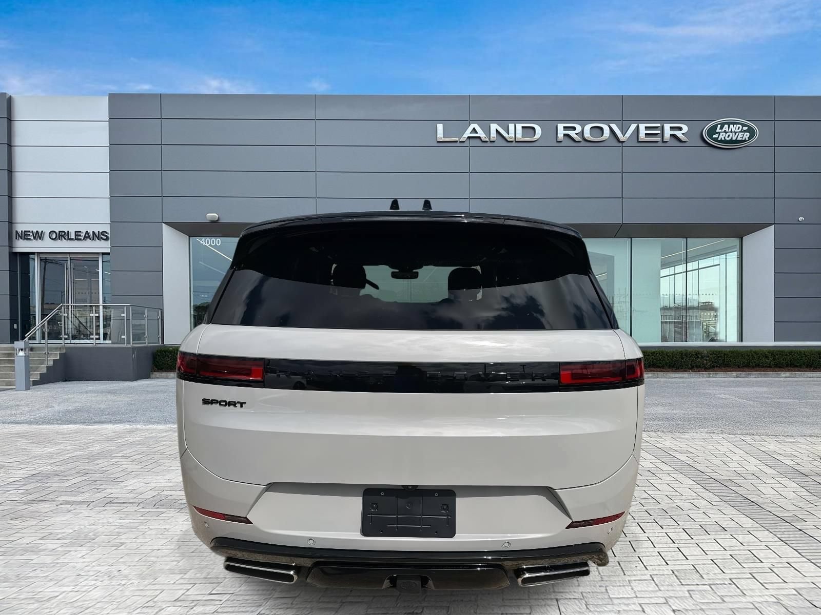 New 2026 Land Rover Range Rover Sport Dynamic SE AWD/4WD image 6