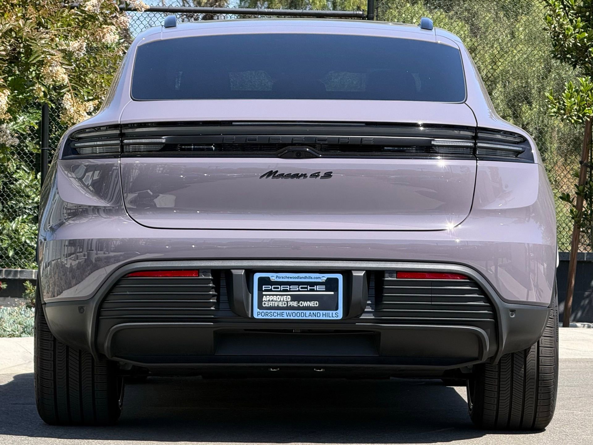 New 2026 Porsche Macan 4S Electric AWD/4WD image 6