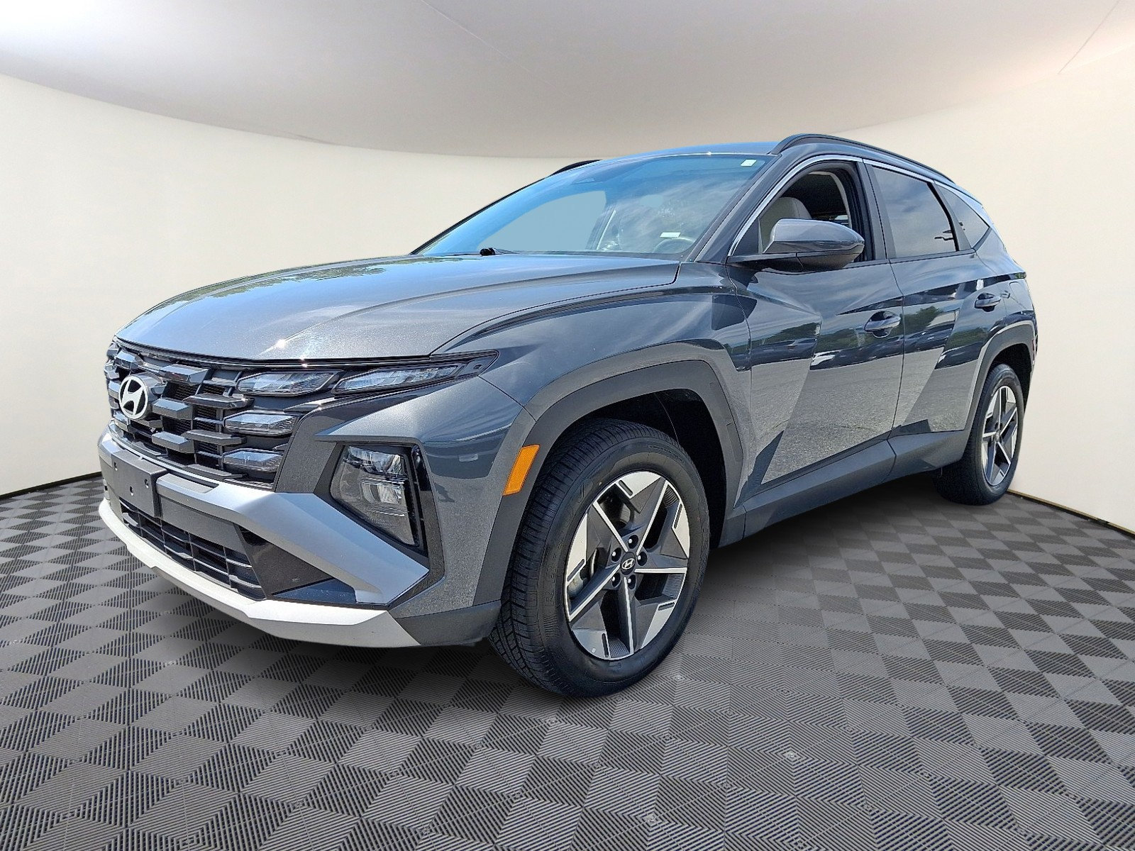 Used 2025 Hyundai Tucson SEL AWD/4WD image 3