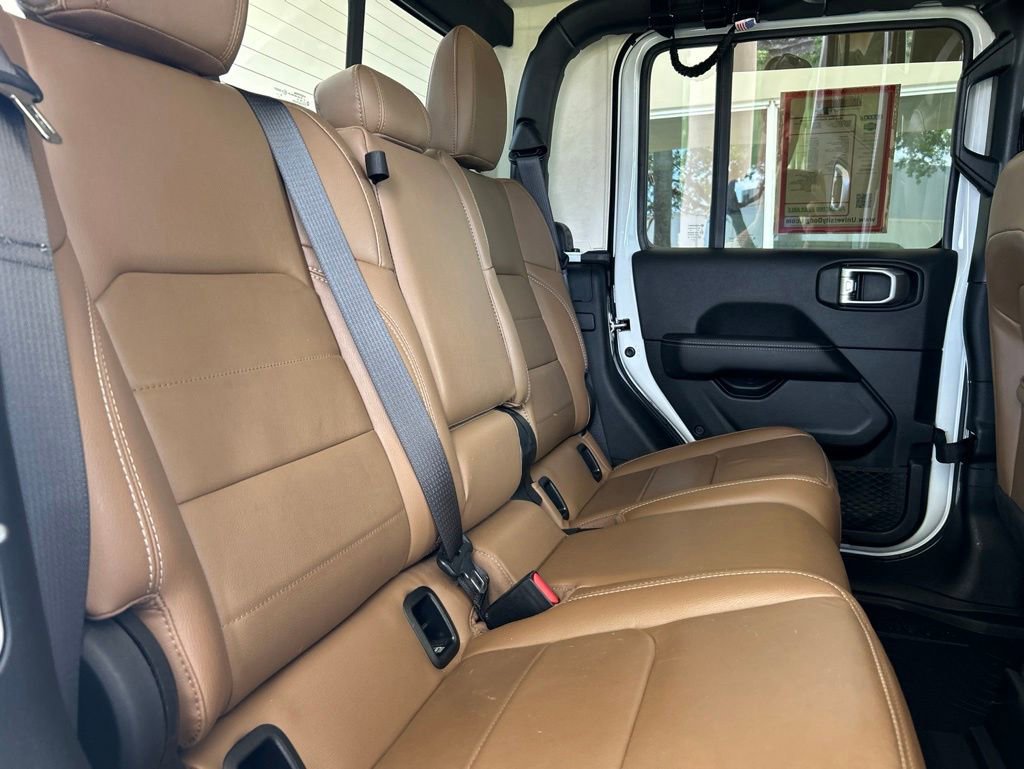 Used 2021 Jeep Gladiator Overland w/ Popular Equipment Package AWD/4WD image 35