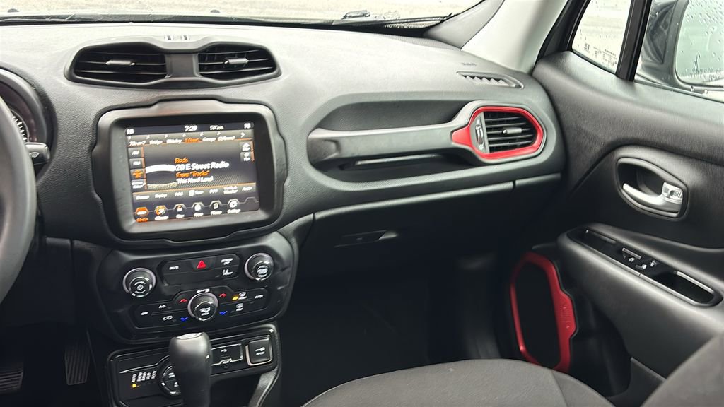 Used 2023 Jeep Renegade Trailhawk w/ Sun/Sound Group AWD/4WD image 8
