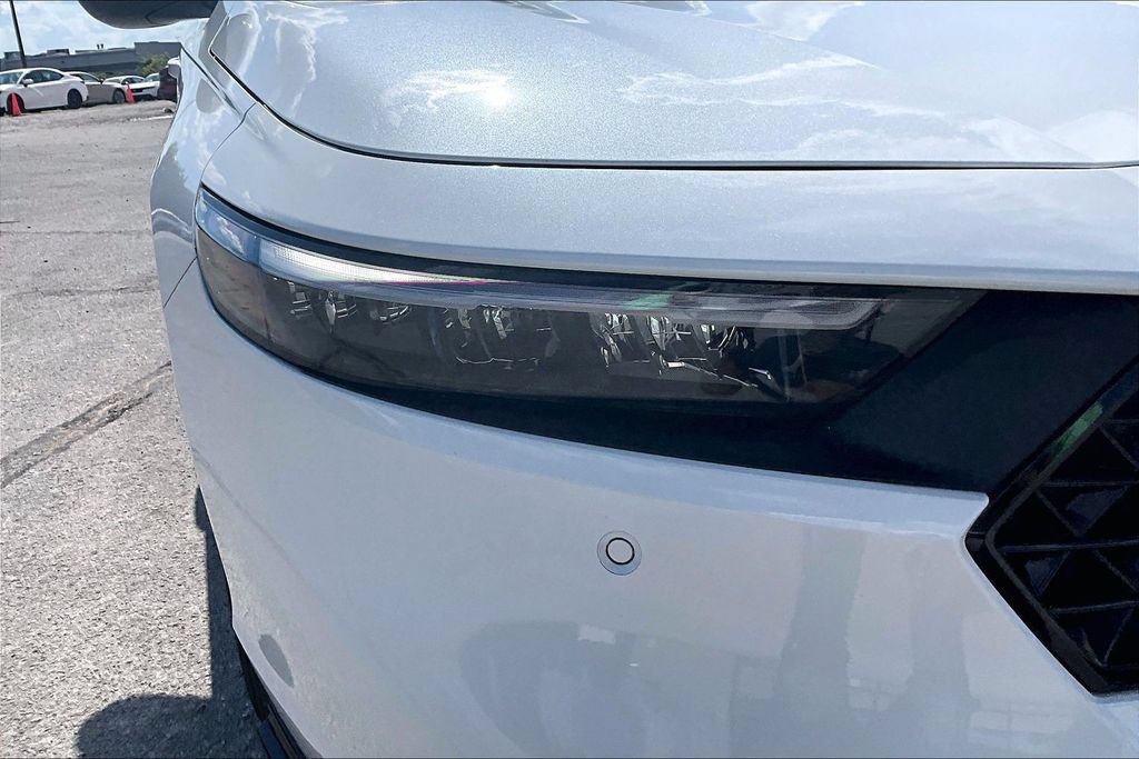 Used 2023 Honda Accord Touring image 32