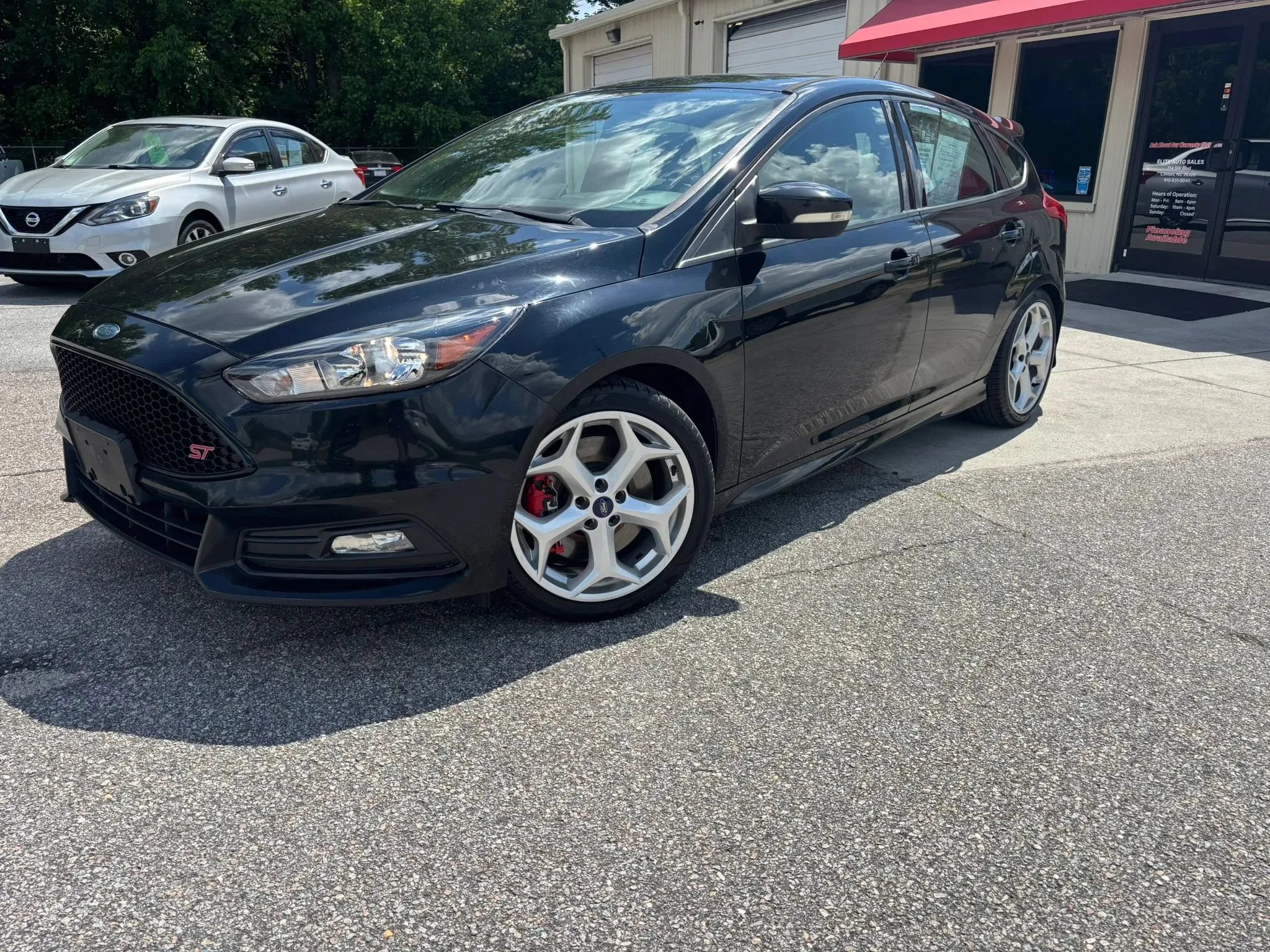 Used 2016 Ford Focus ST FWD image 3