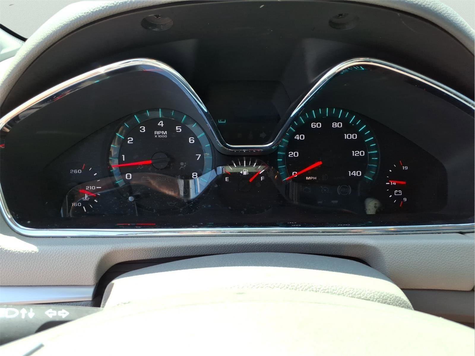 Used 2017 Chevrolet Traverse LT w/ Style and Technology Package image 17