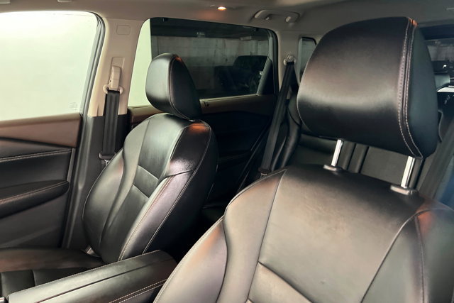 Used 2023 Nissan Rogue SL w/ SL Premium Package image 16