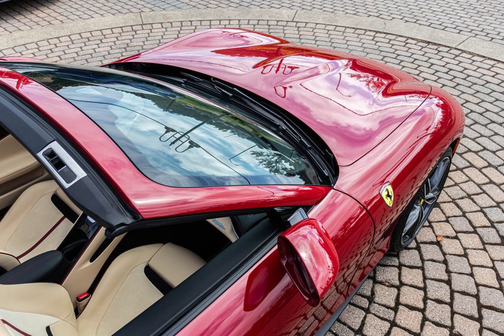 Certified 2025 Ferrari Roma Spider RWD image 16