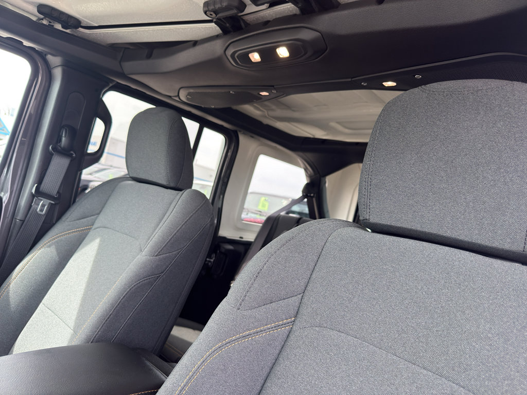 Used 2025 Jeep Wrangler Sahara w/ Safety Group image 26
