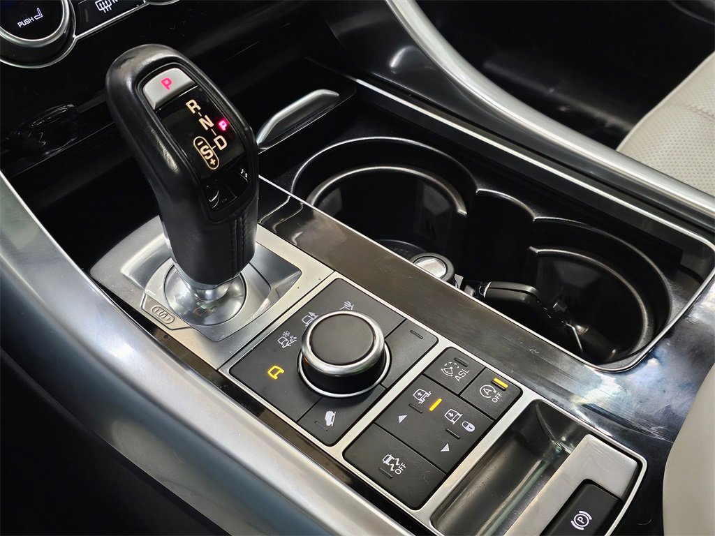 Used 2016 Land Rover Range Rover Sport HSE image 34