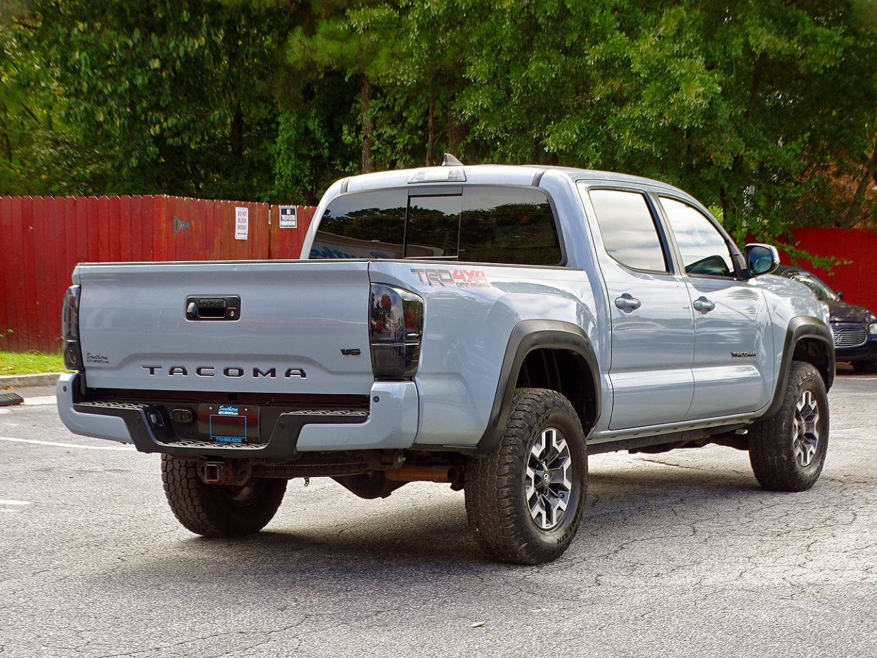 Used 2019 Toyota Tacoma TRD Off-Road AWD/4WD image 9