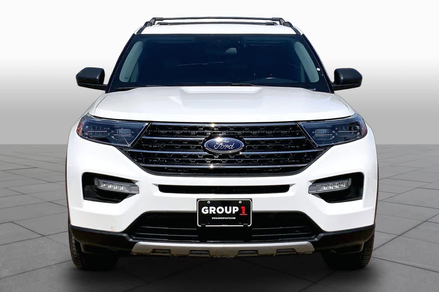 Used 2021 Ford Explorer XLT w/ Equipment Group 202A AWD/4WD image 4