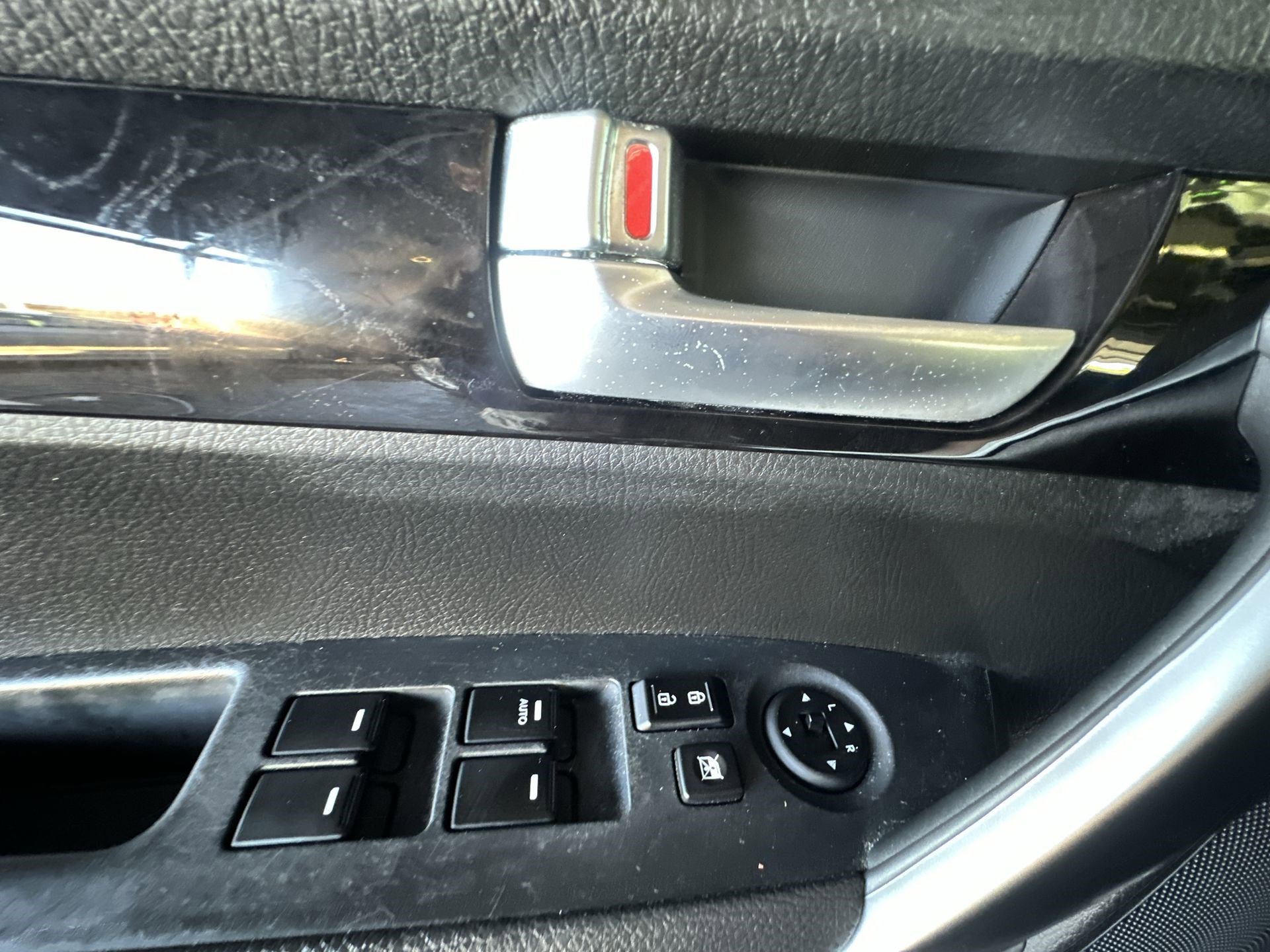 Used 2014 Kia Sorento LX image 15