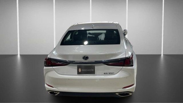 Used 2023 Lexus ES 350 w/ Premium Package FWD image 8