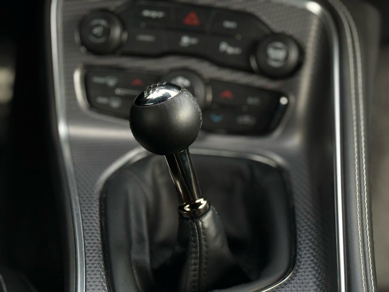 Used 2015 Dodge Challenger SRT Hellcat image 14