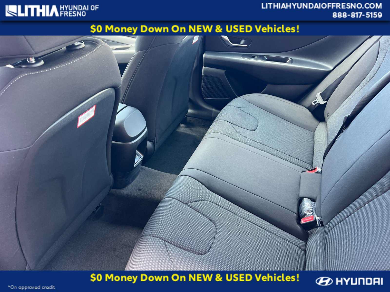 New 2025 Hyundai Elantra SE FWD image 4
