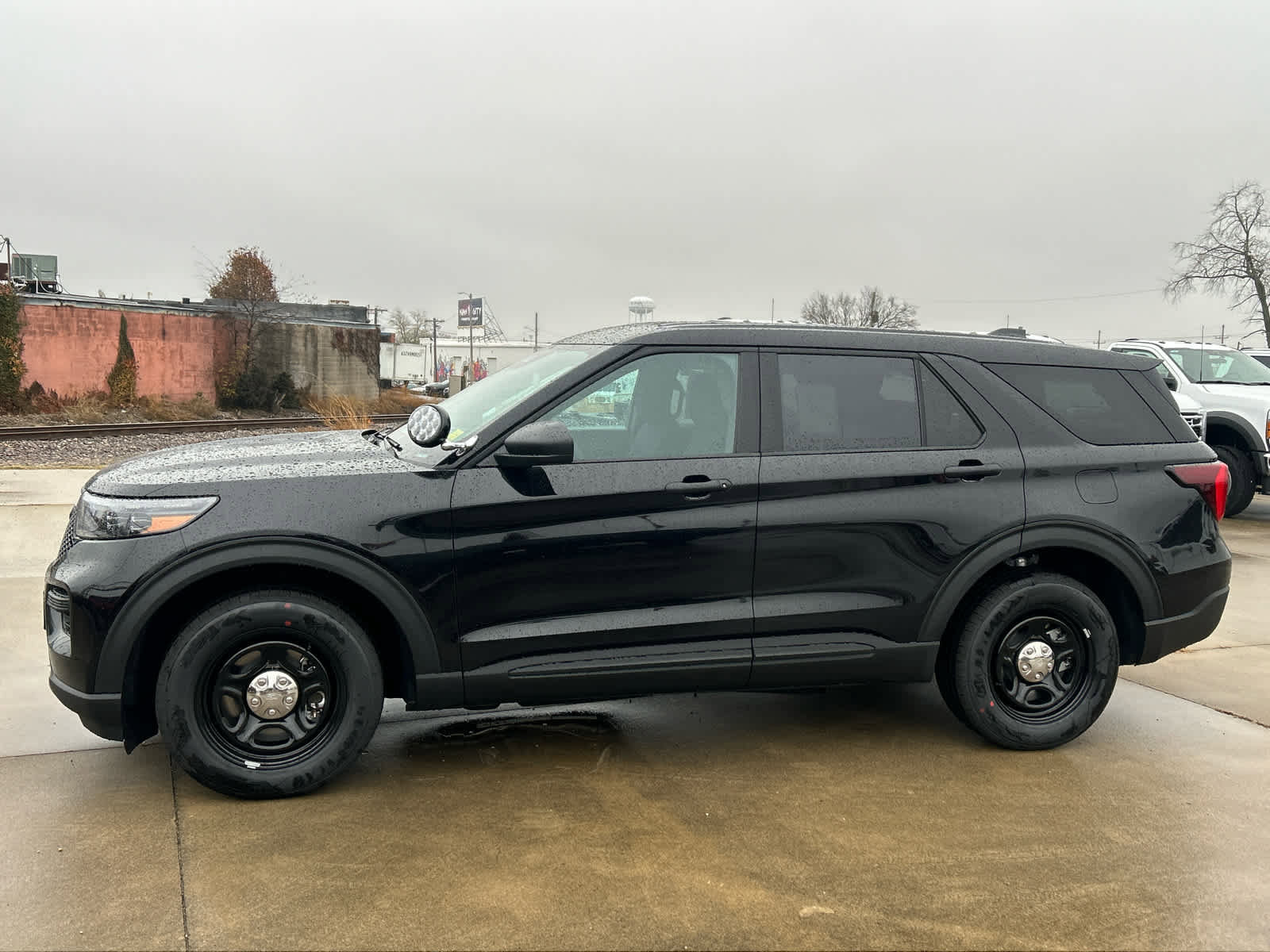 New 2026 Ford Explorer w/ Ready For The Road Package image 4