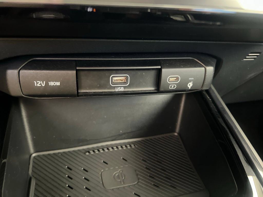 Certified 2024 Kia Niro EX FWD image 58