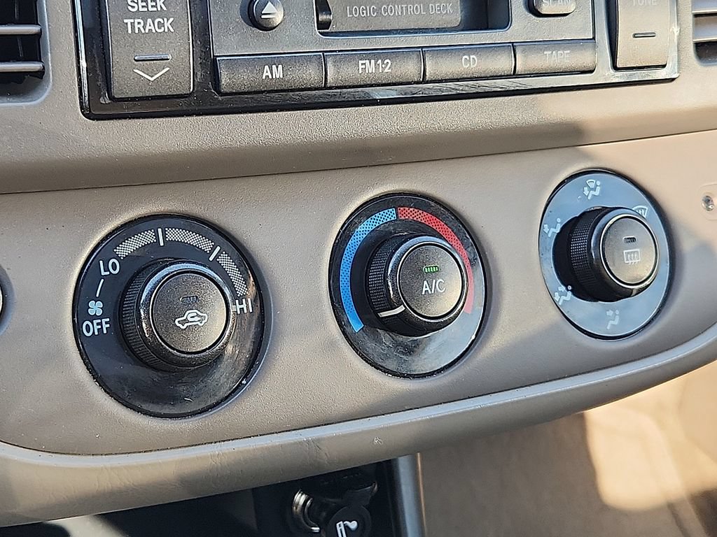 Used 2003 Toyota Camry LE FWD image 5