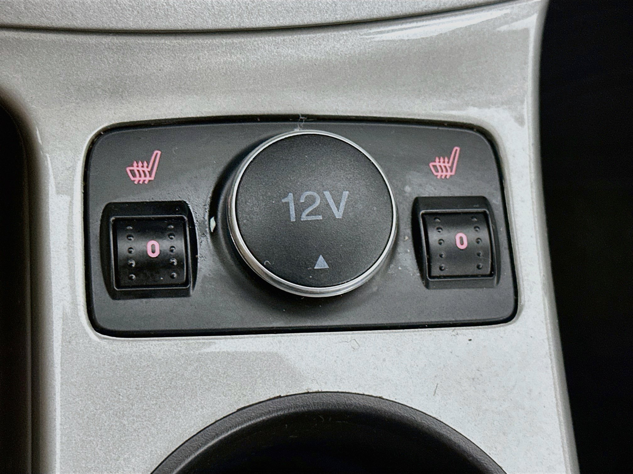Used 2013 Ford C-MAX Energi SEL FWD image 25