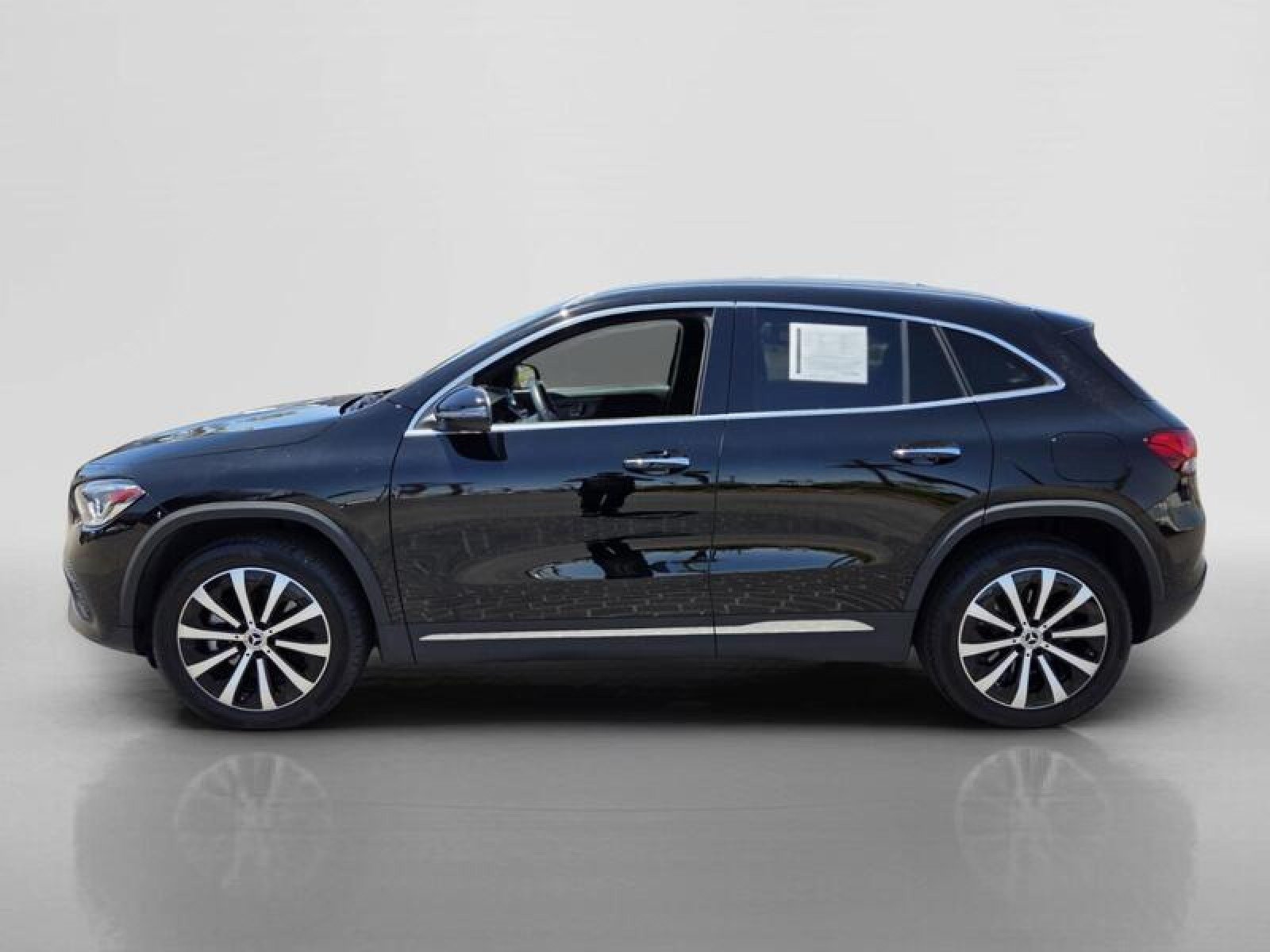 Certified 2023 Mercedes-Benz GLA 250 image 2