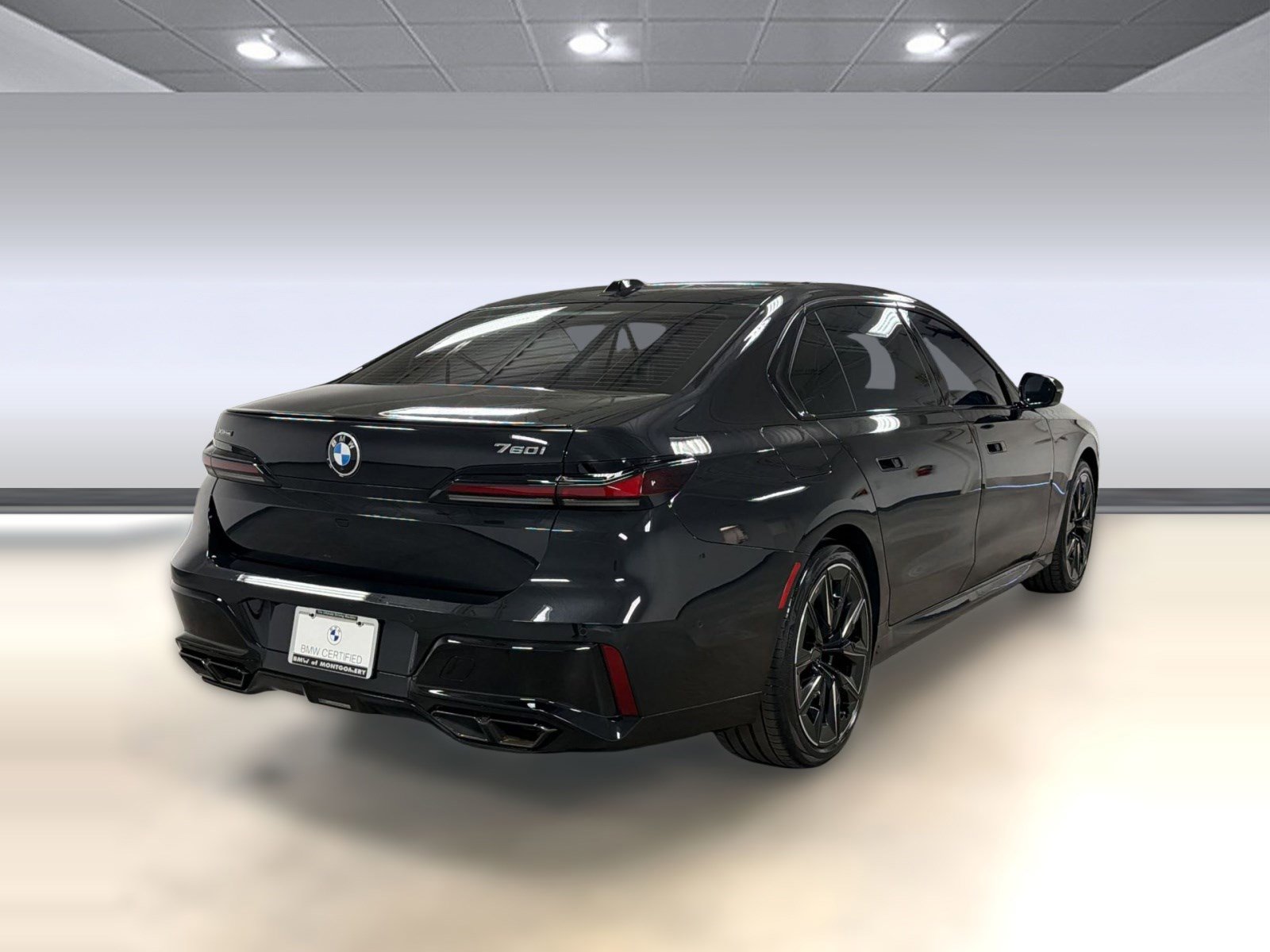 Certified 2025 BMW 760i xDrive w/ Executive Package AWD/4WD image 7