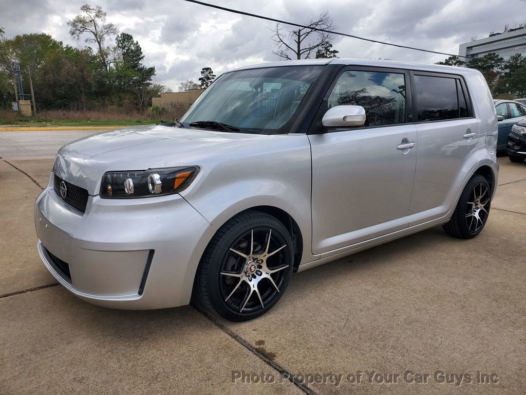 Used 2010 Scion xB image 1