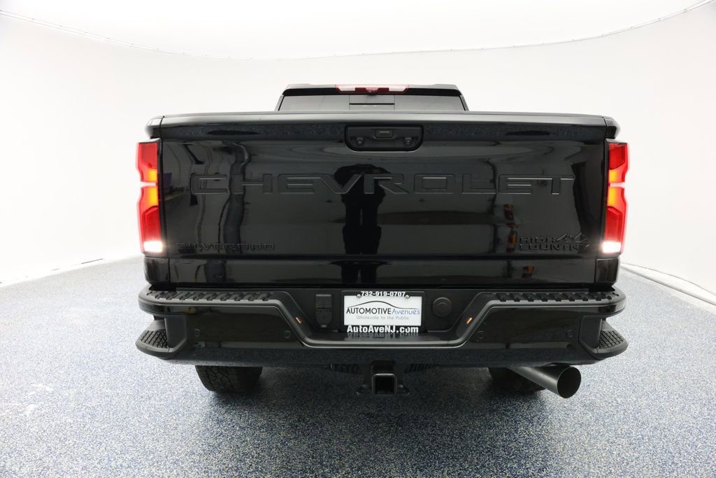 Used 2024 Chevrolet Silverado 2500 High Country w/ High Country Premium Package image 4