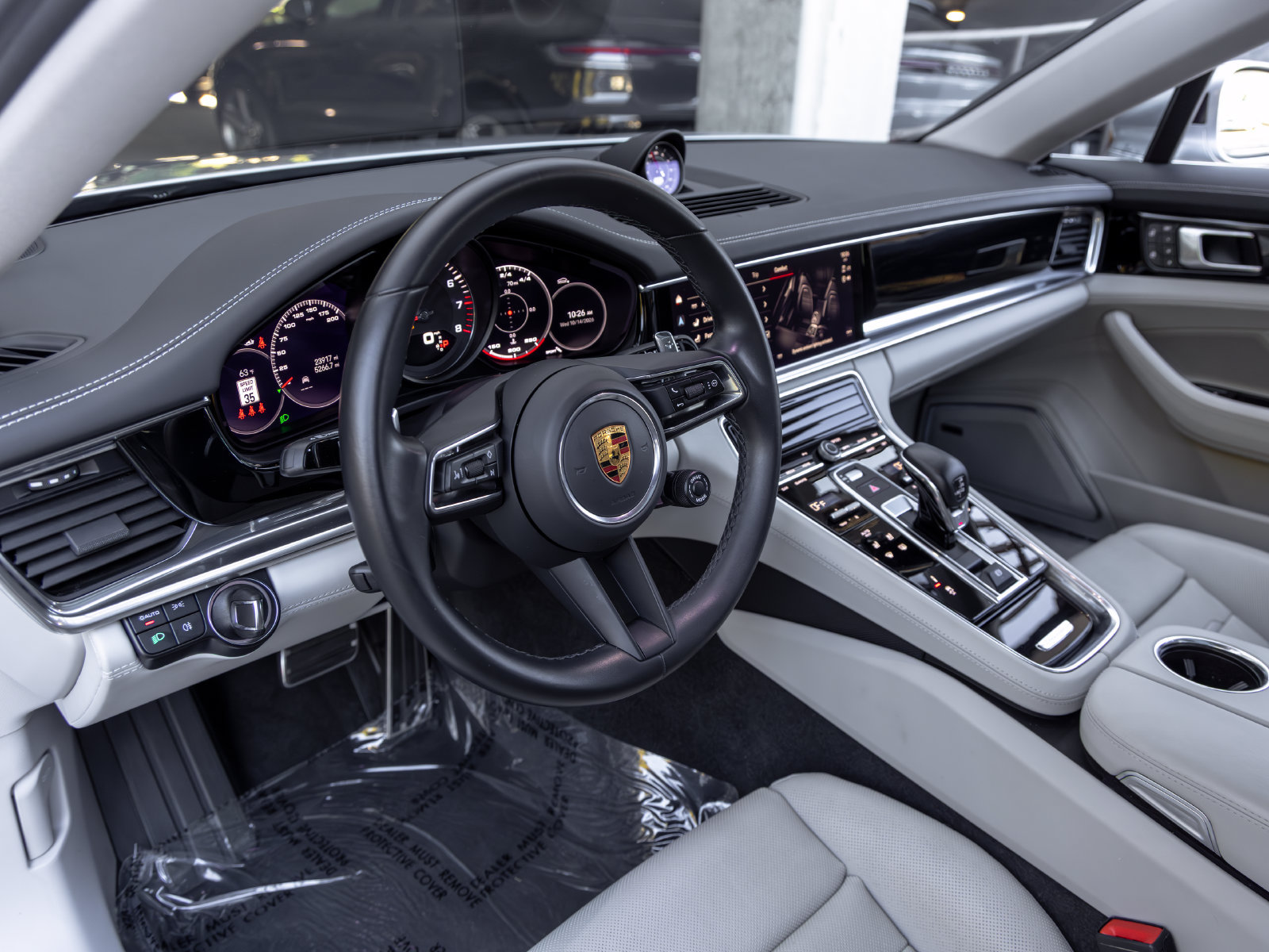 Certified 2022 Porsche Panamera 4S AWD/4WD image 4
