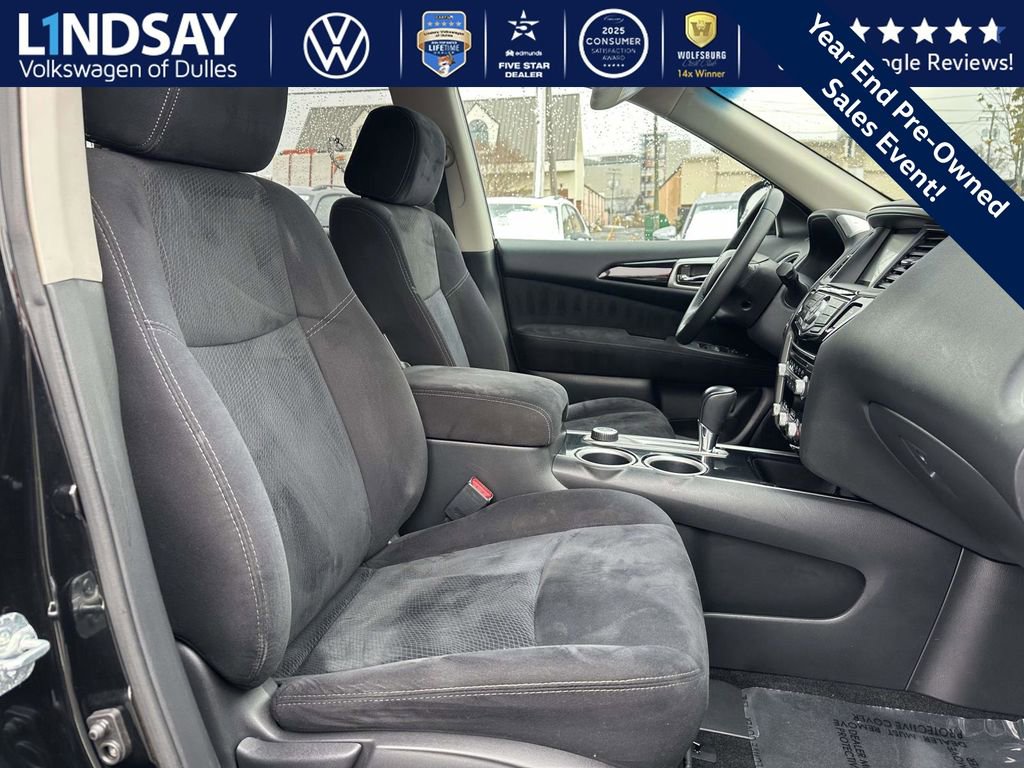Used 2014 Nissan Pathfinder SV image 16