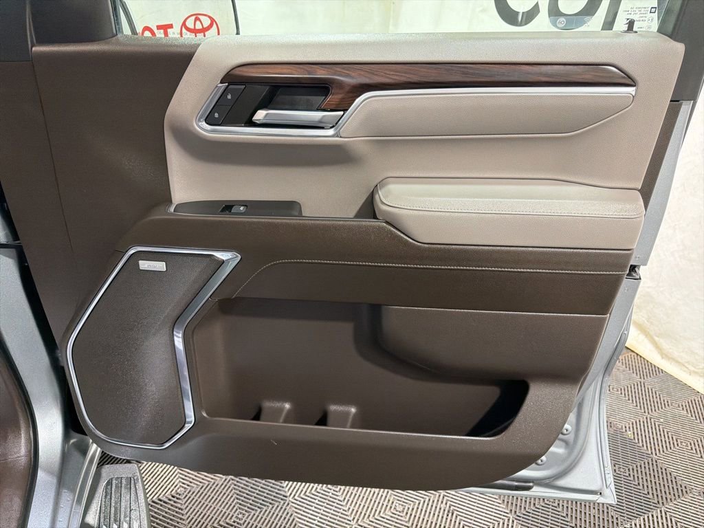 Used 2023 GMC Sierra 1500 SLT w/ SLT Premium Package image 11