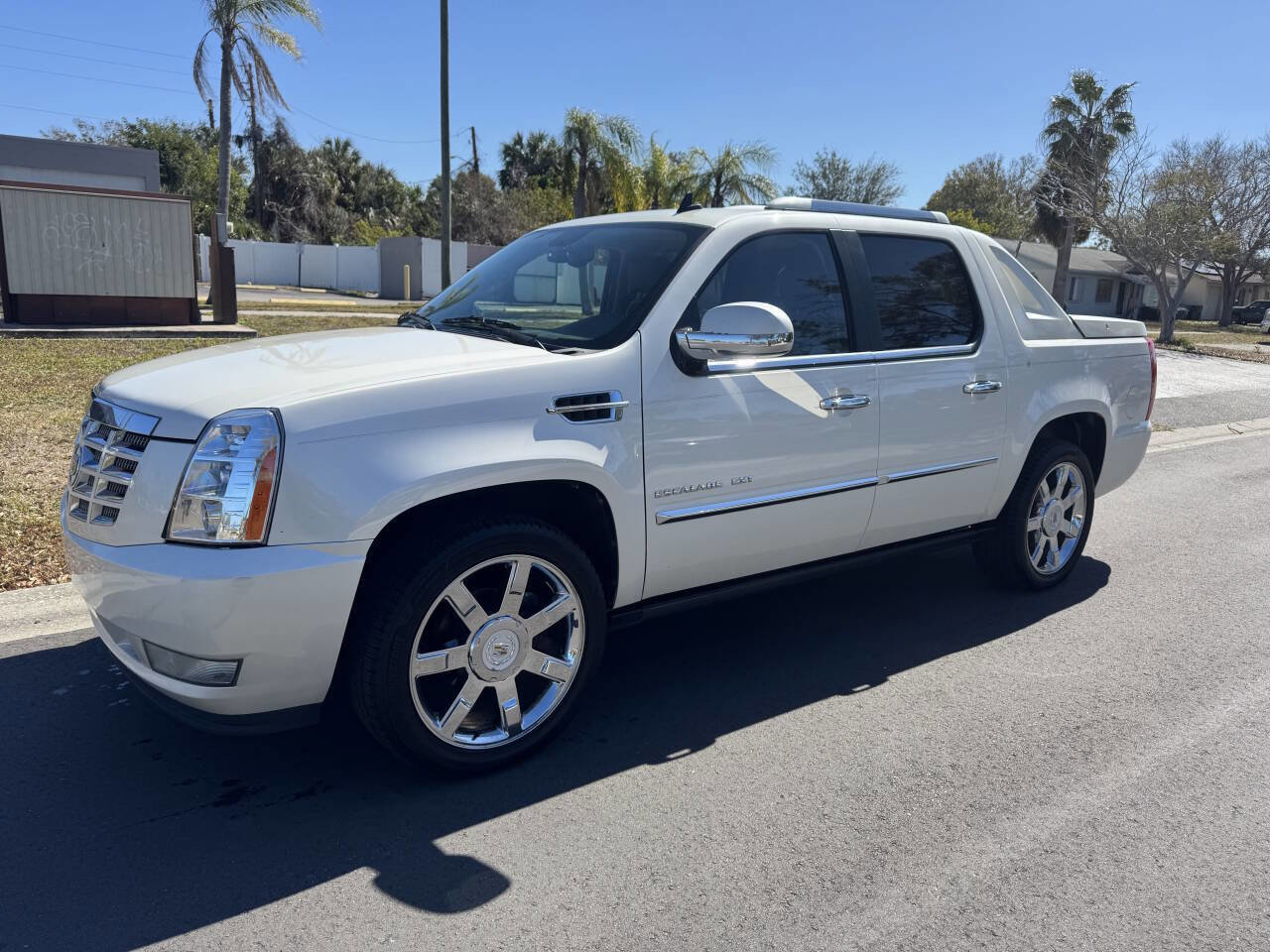 Used 2012 Cadillac Escalade EXT Premium image 1