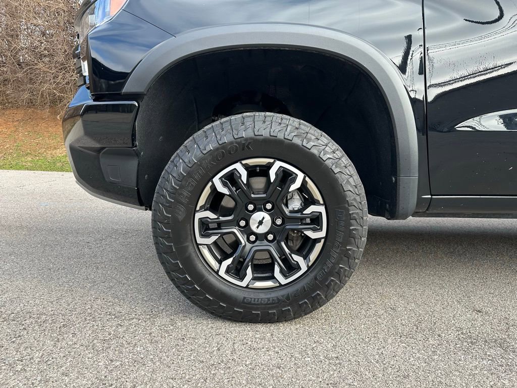 Used 2022 Chevrolet Silverado 1500 ZR2 w/ Technology Package image 7