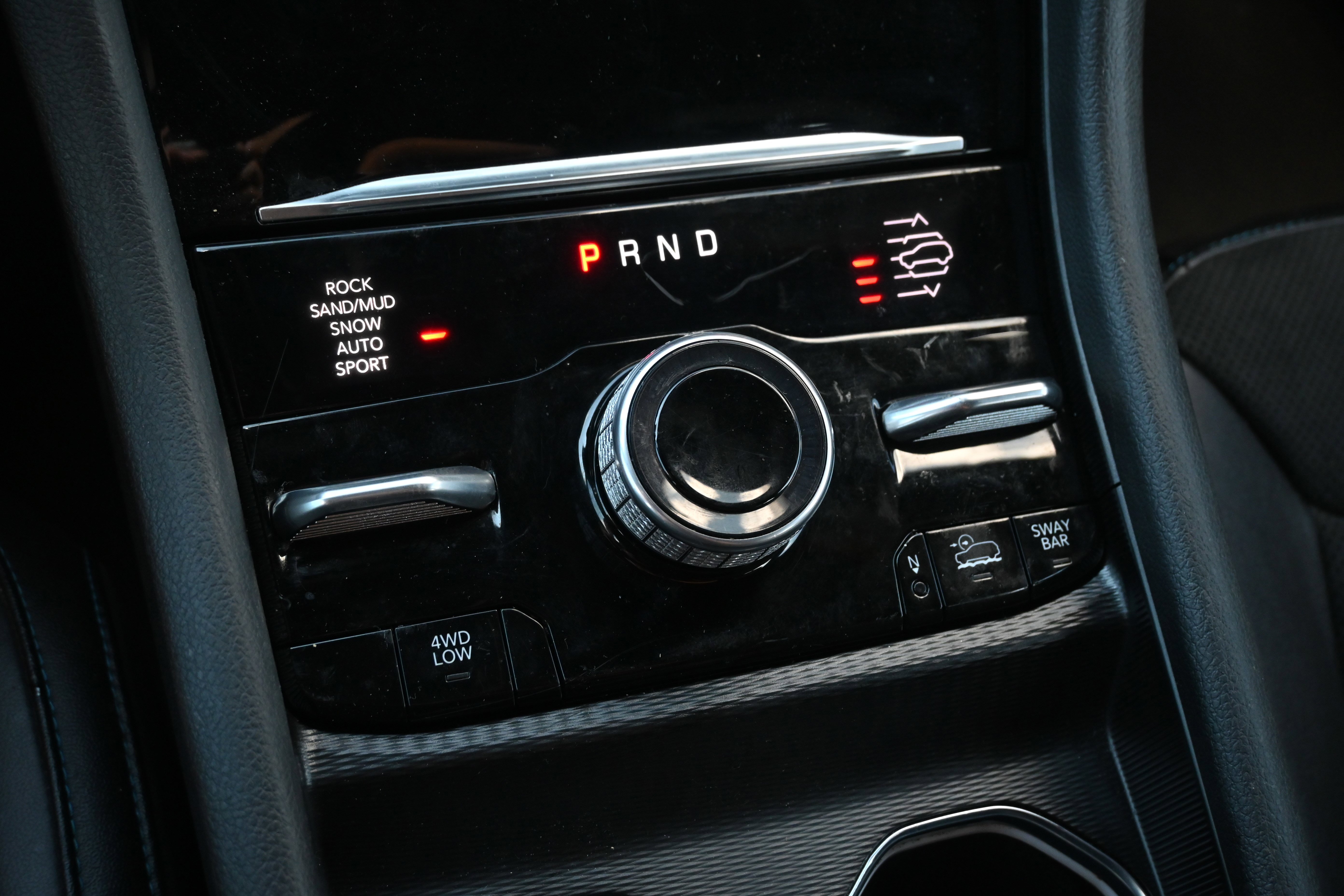 Used 2024 Jeep Grand Cherokee Trailhawk w/ Luxury Tech Group III image 10