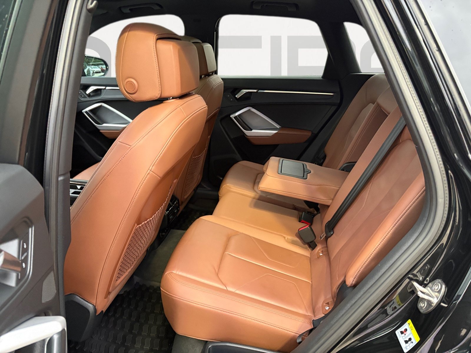Used 2024 Audi Q3 2.0T Premium Plus w/ Premium Plus Package AWD/4WD image 22