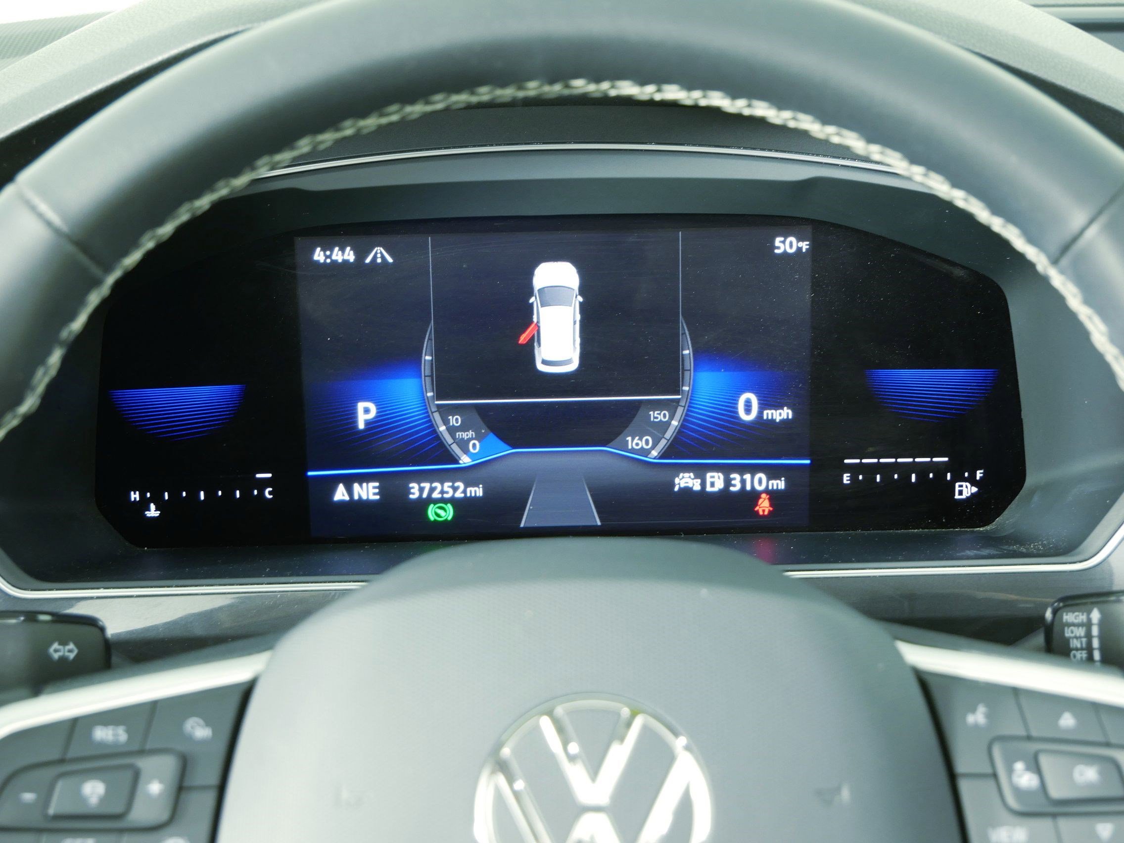 Certified 2022 Volkswagen Tiguan SE w/ Panoramic Sunroof Package image 16