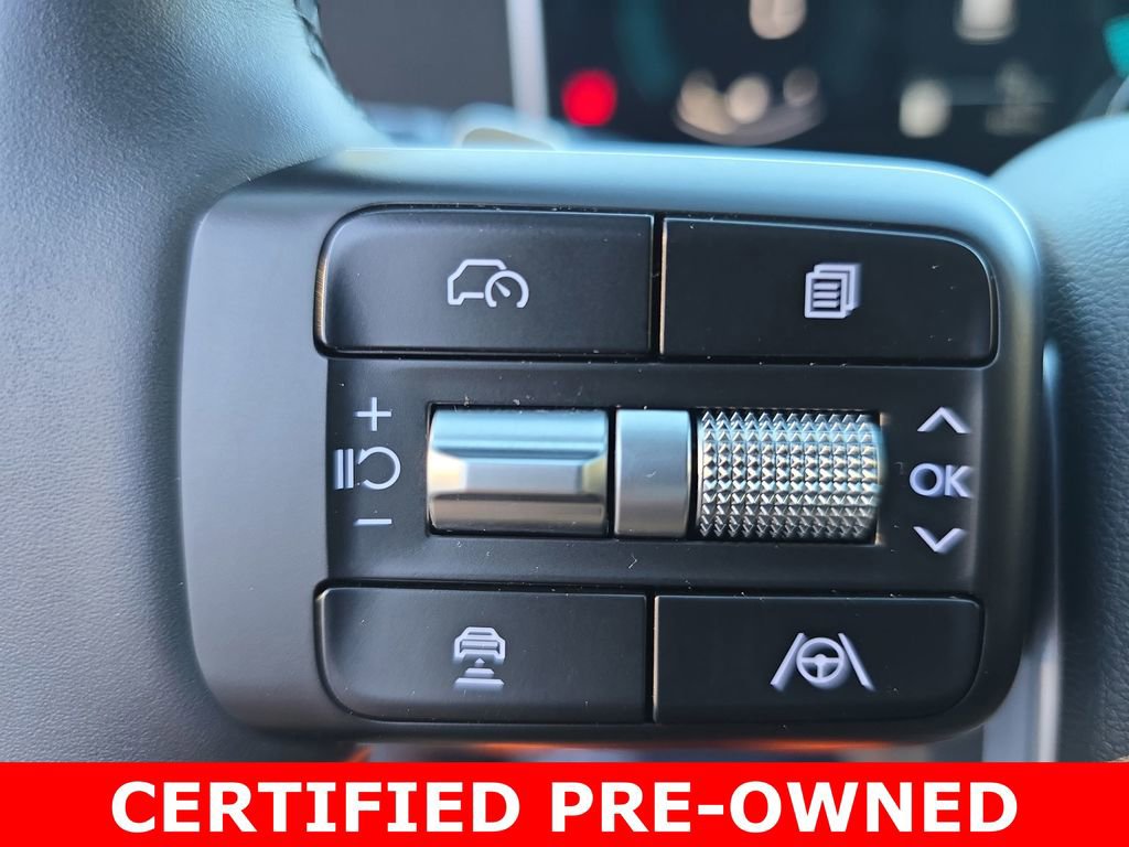 Used 2025 Hyundai Santa Fe SEL FWD image 19