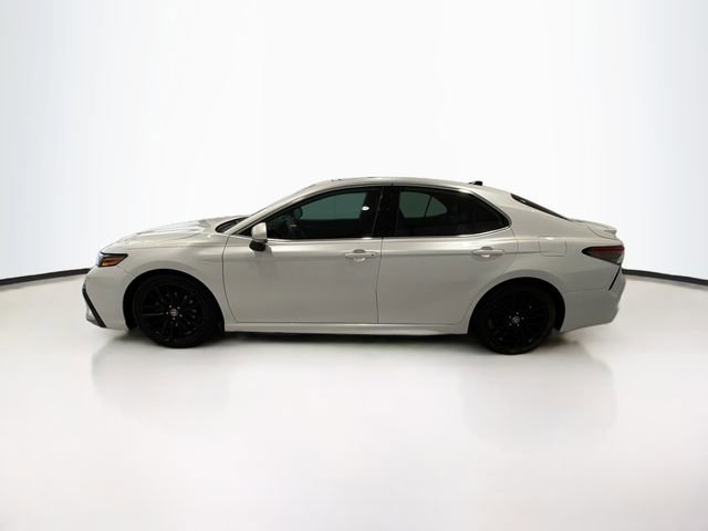 Used 2021 Toyota Camry XSE image 4