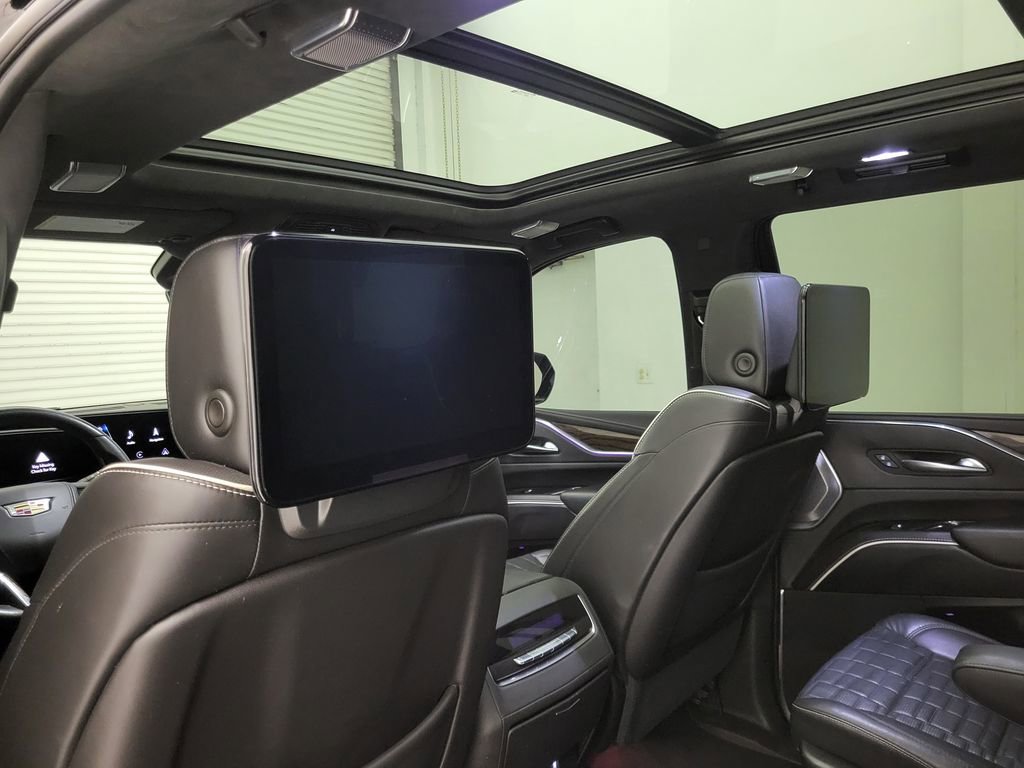 Used 2021 Cadillac Escalade Premium Luxury Platinum image 27