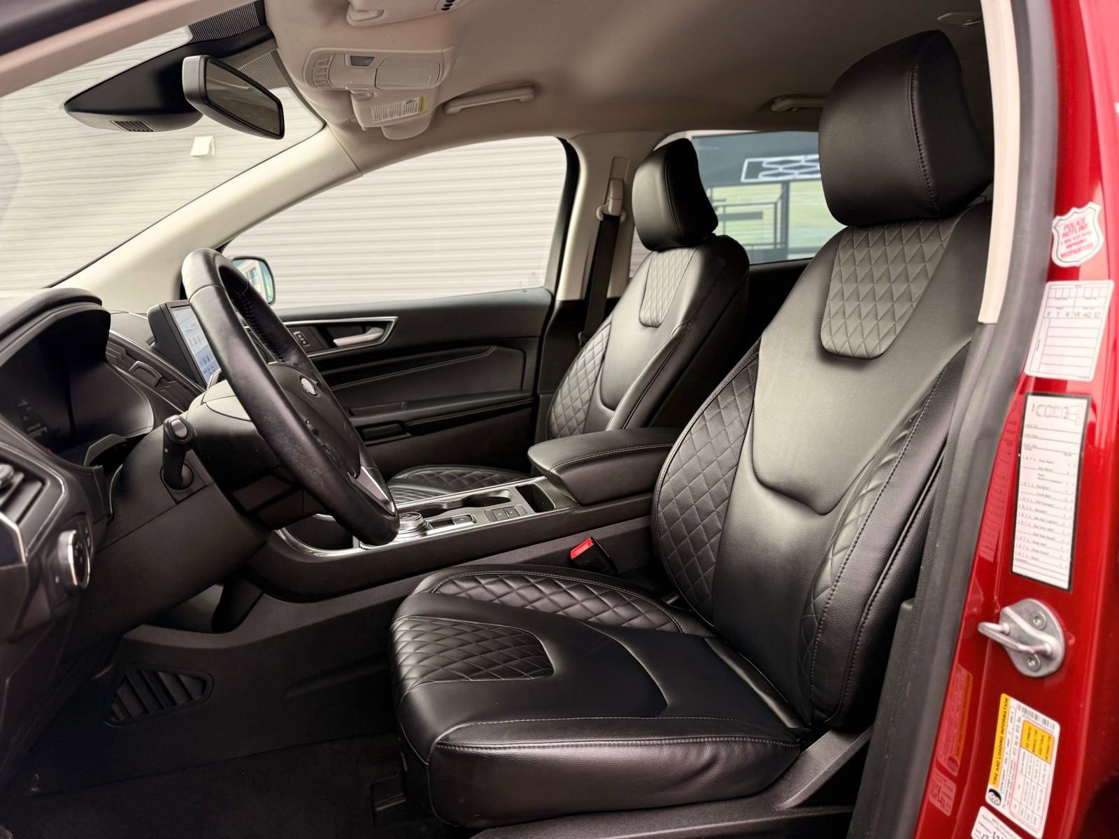 Used 2023 Ford Edge Titanium image 14