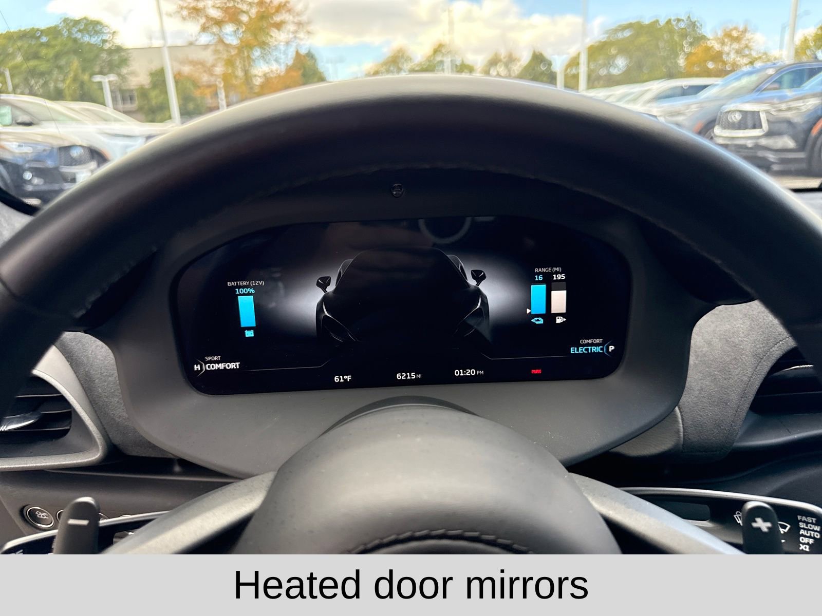 Used 2023 McLaren Artura image 12