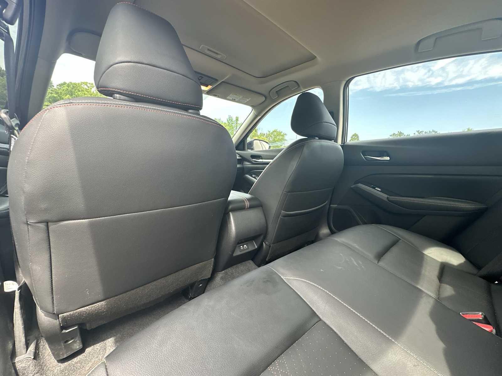 Used 2024 Nissan Altima 2.5 SR w/ SR Premium Package FWD image 19