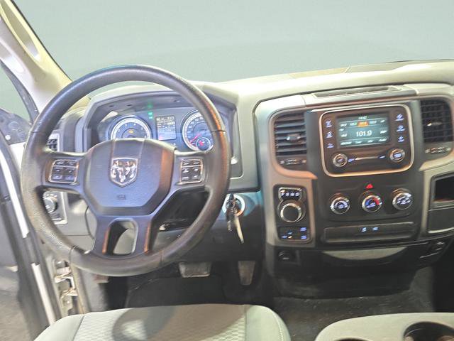 Used 2016 RAM 1500 Express AWD/4WD image 22