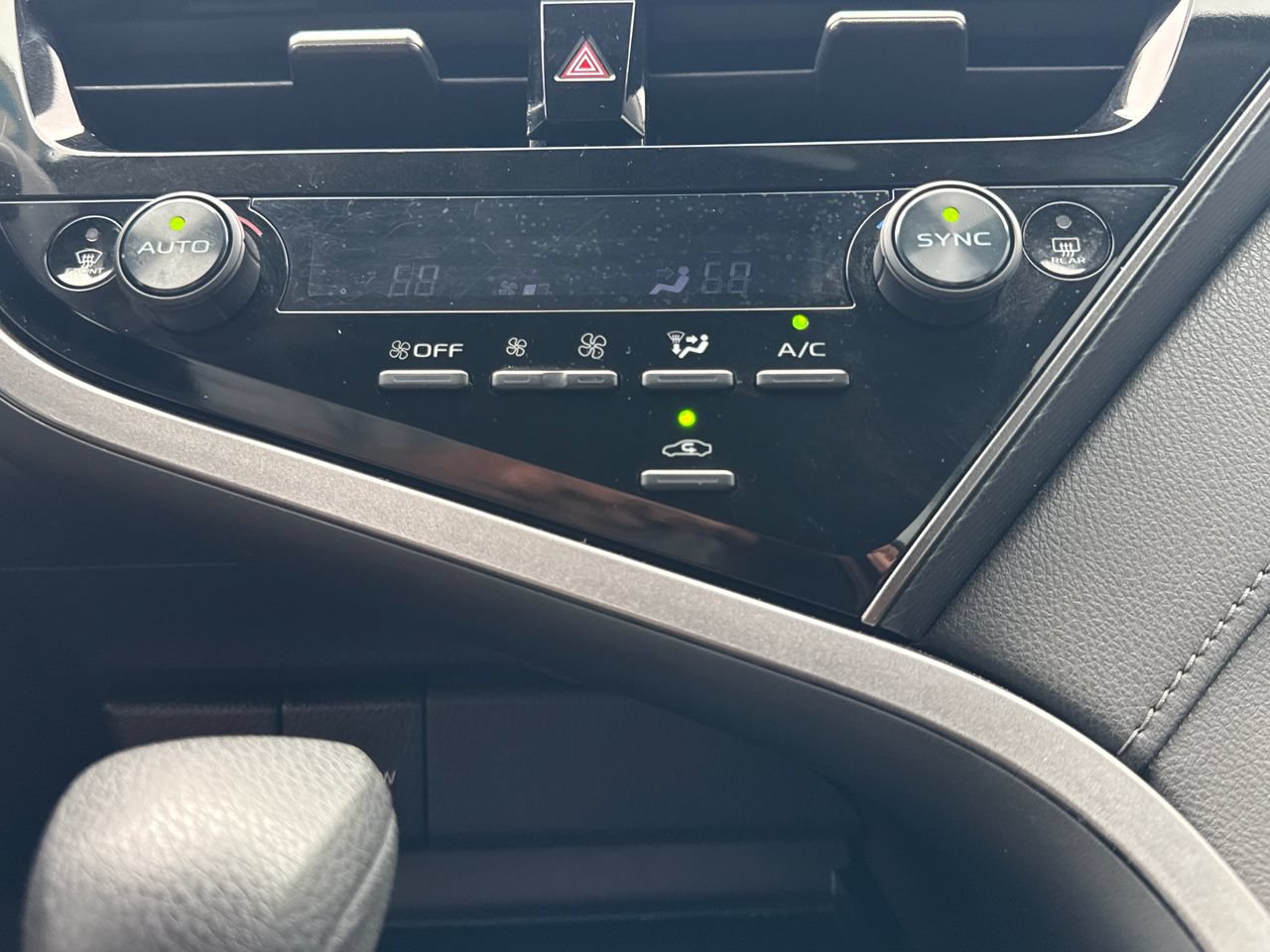 Used 2023 Toyota Camry LE FWD image 20