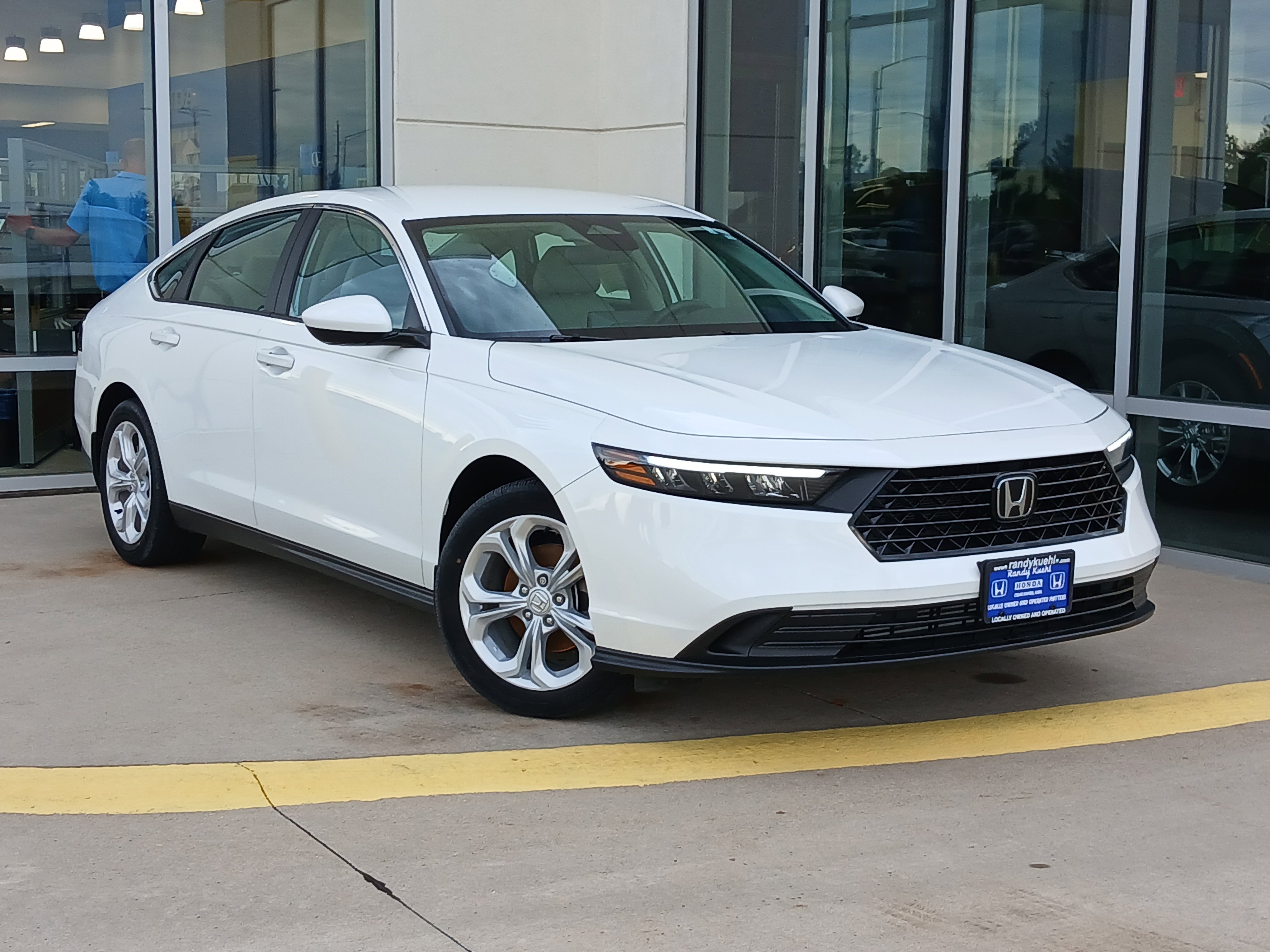 Used 2024 Honda Accord LX image 2